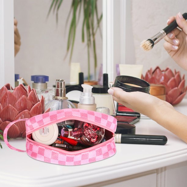 Toiletry Bag for Women, Pink Checkered Cosmetics Makeup Bag Organizer –  Aokur